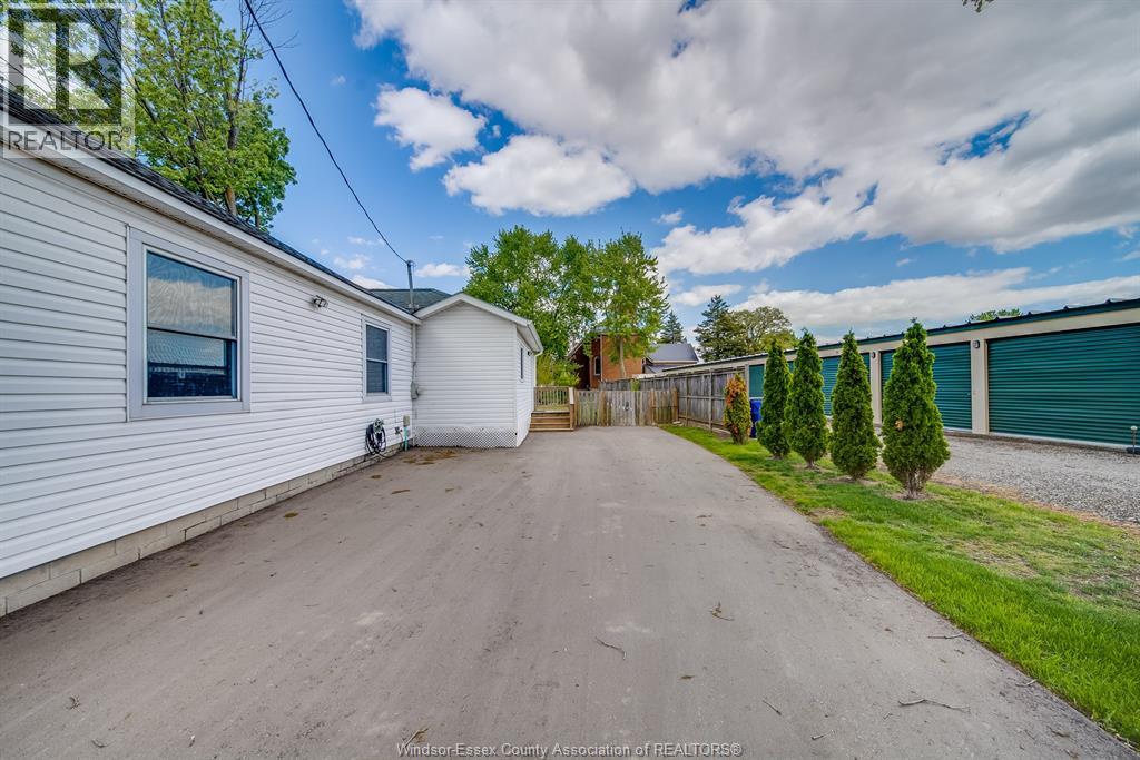 8 SARAH STREET - 27