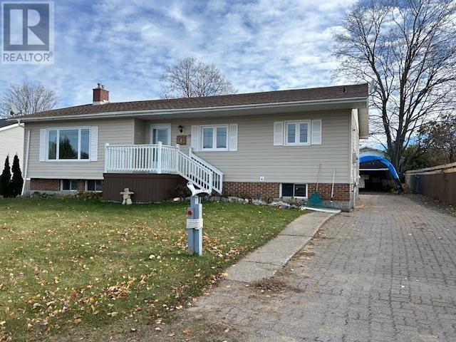 10 Victoria AVE - 1
