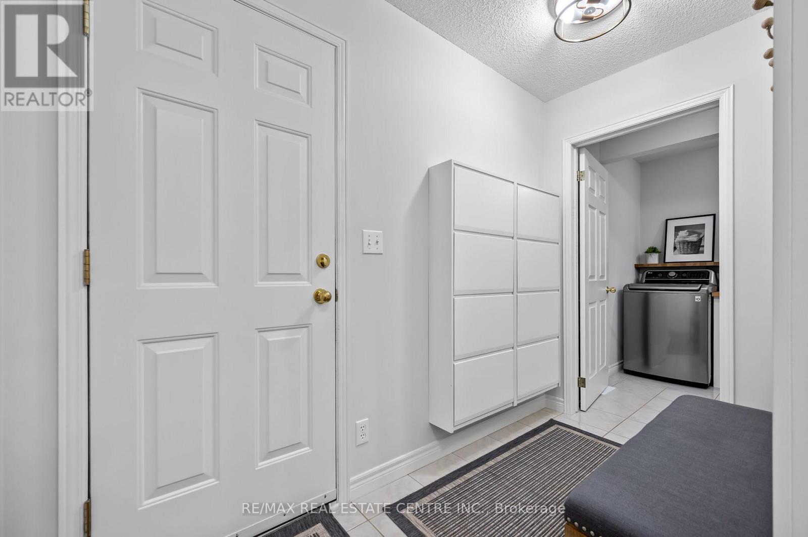 1 BROWN AVENUE - 16