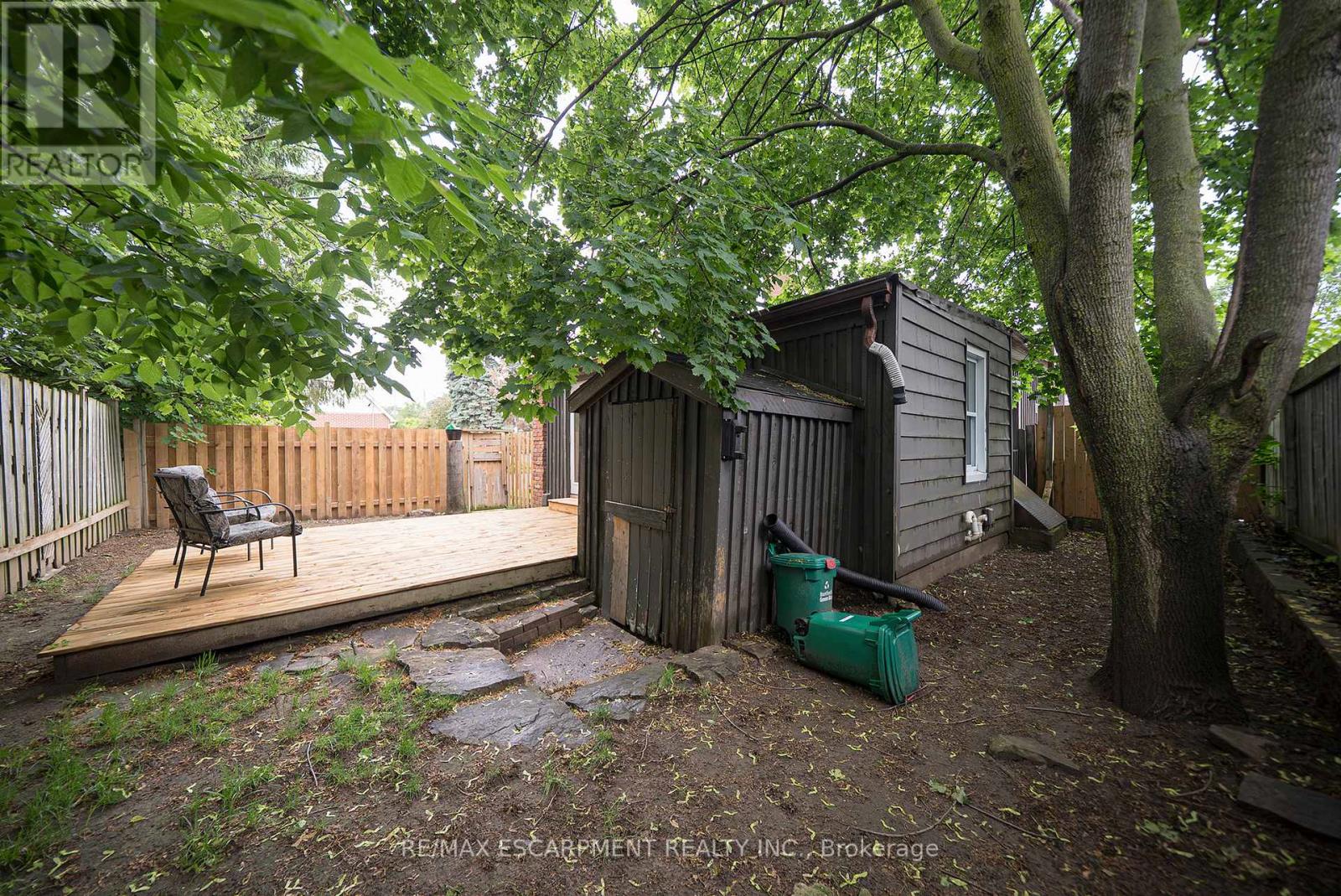 15 MARGUERETTA STREET - 22