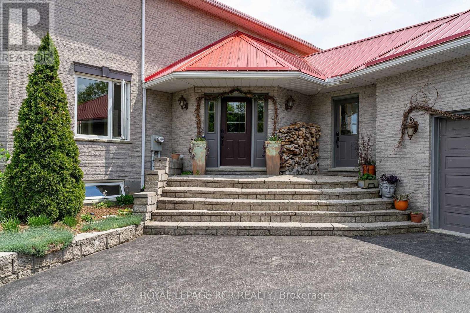 529648 OSPREY-THE BLUE MOUNTAINS TOWNLINE - 24