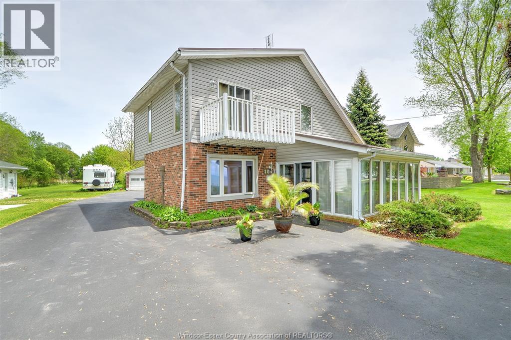 1047 FRONT ROAD South - 1