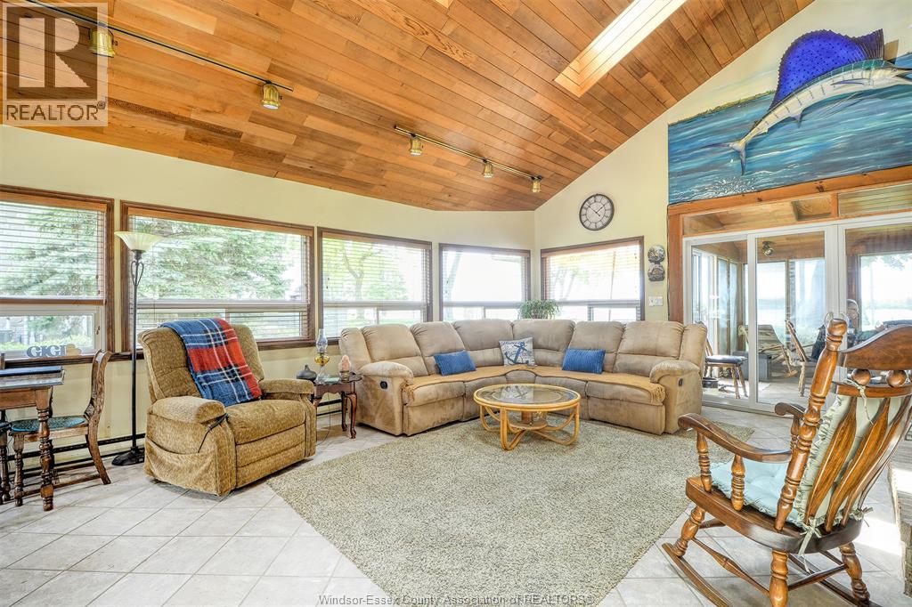 1047 FRONT ROAD South - 7