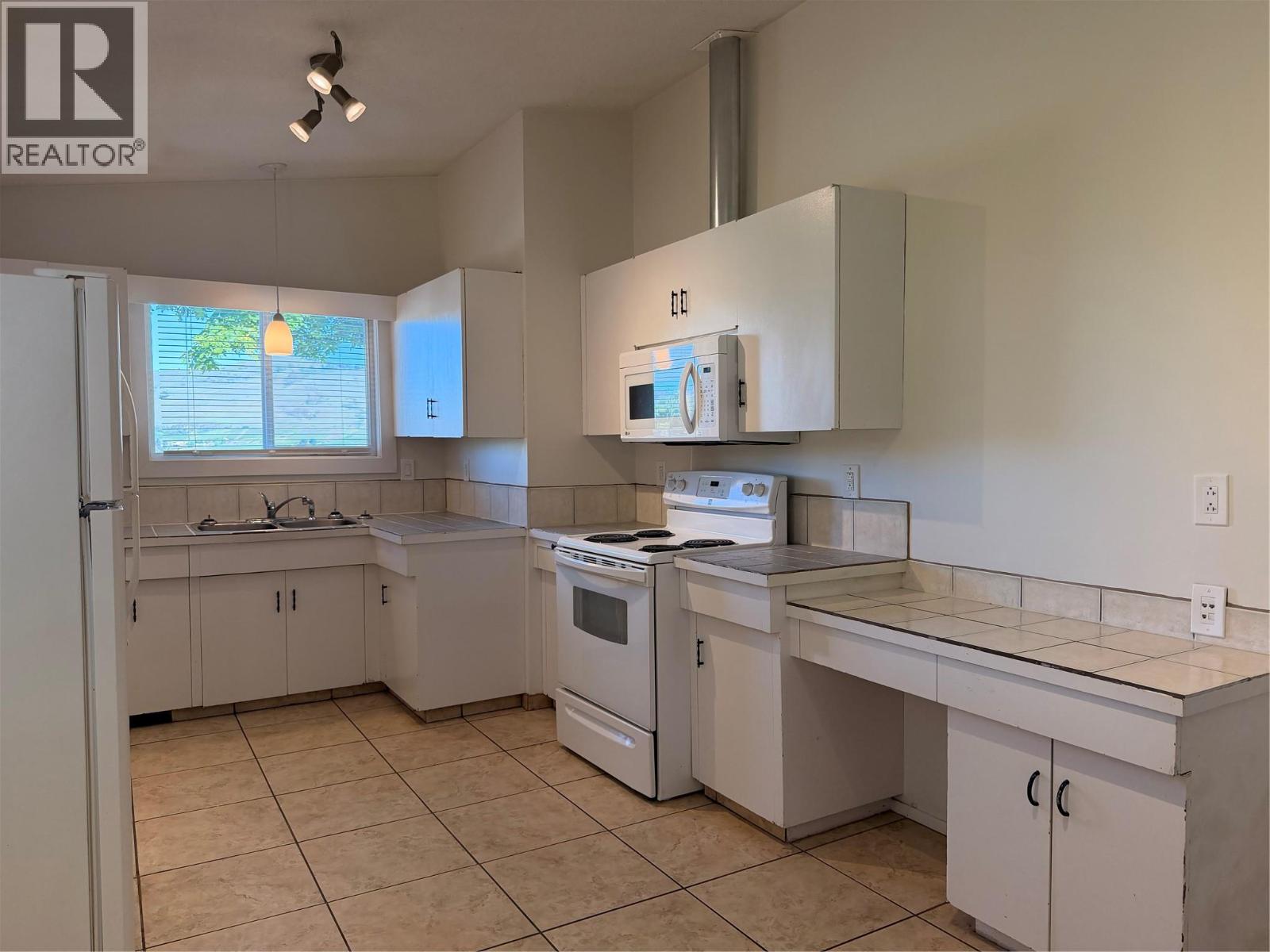 1601 37th Street - 5