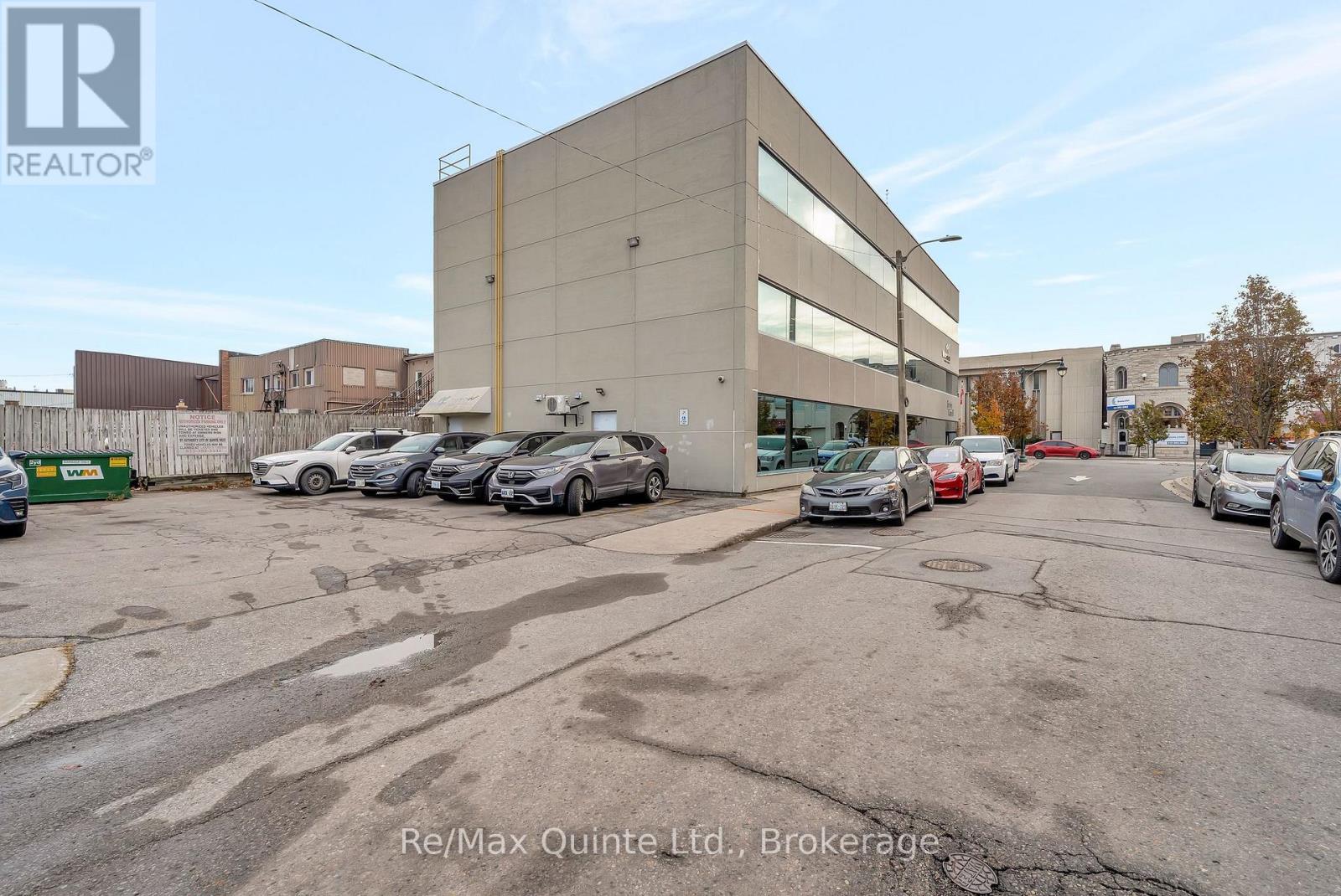 50 Dundas Street — photo 39
