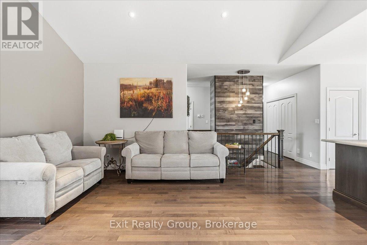 14 CAVENDISH DRIVE - Image 15