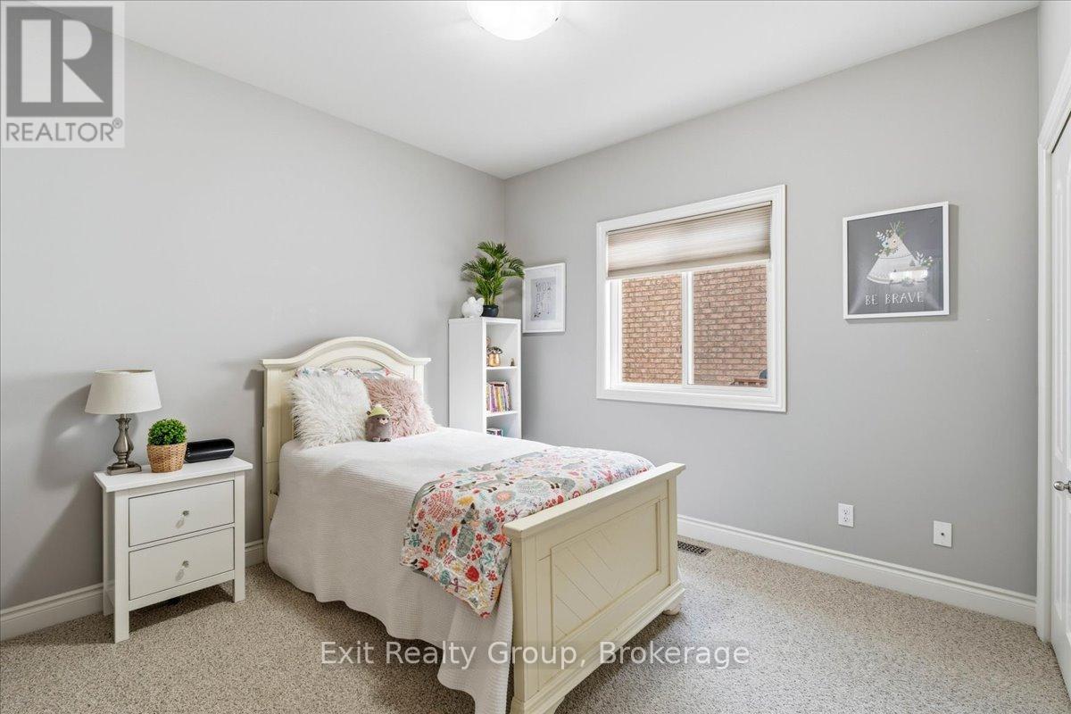 14 CAVENDISH DRIVE - Image 18