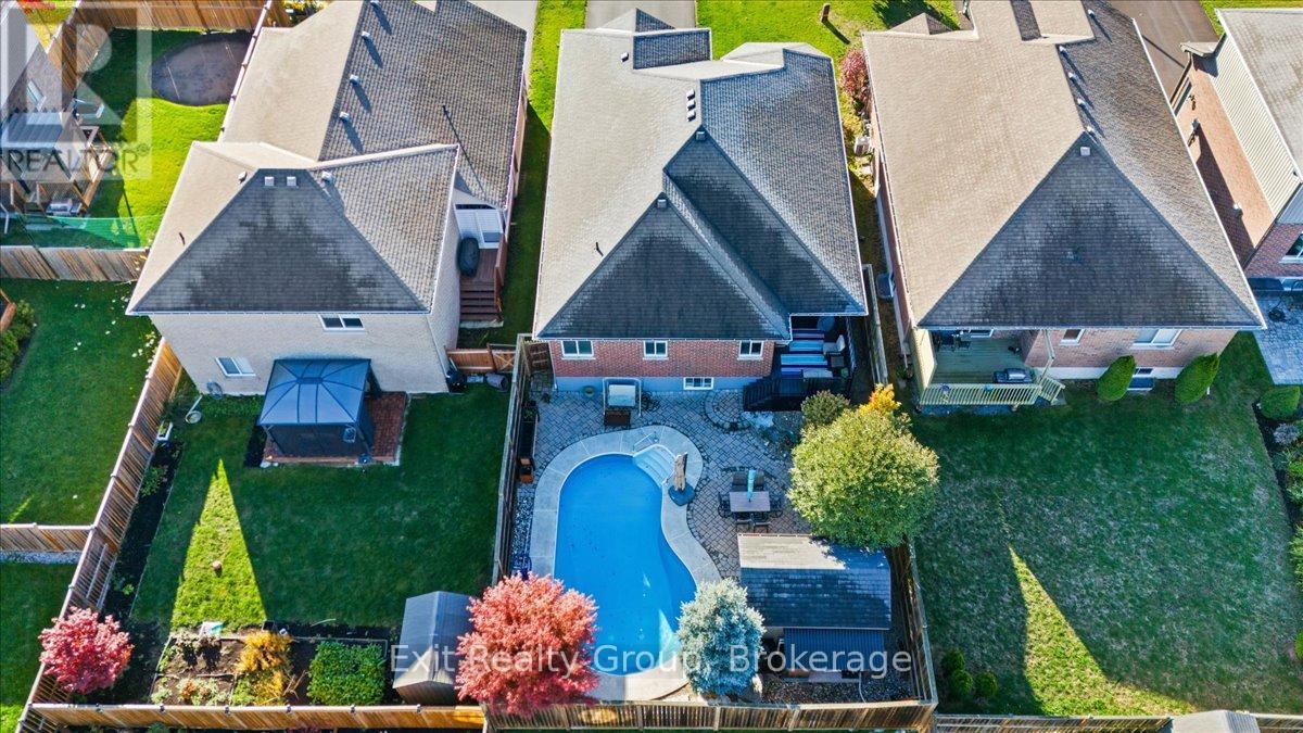 14 CAVENDISH DRIVE - Image 39