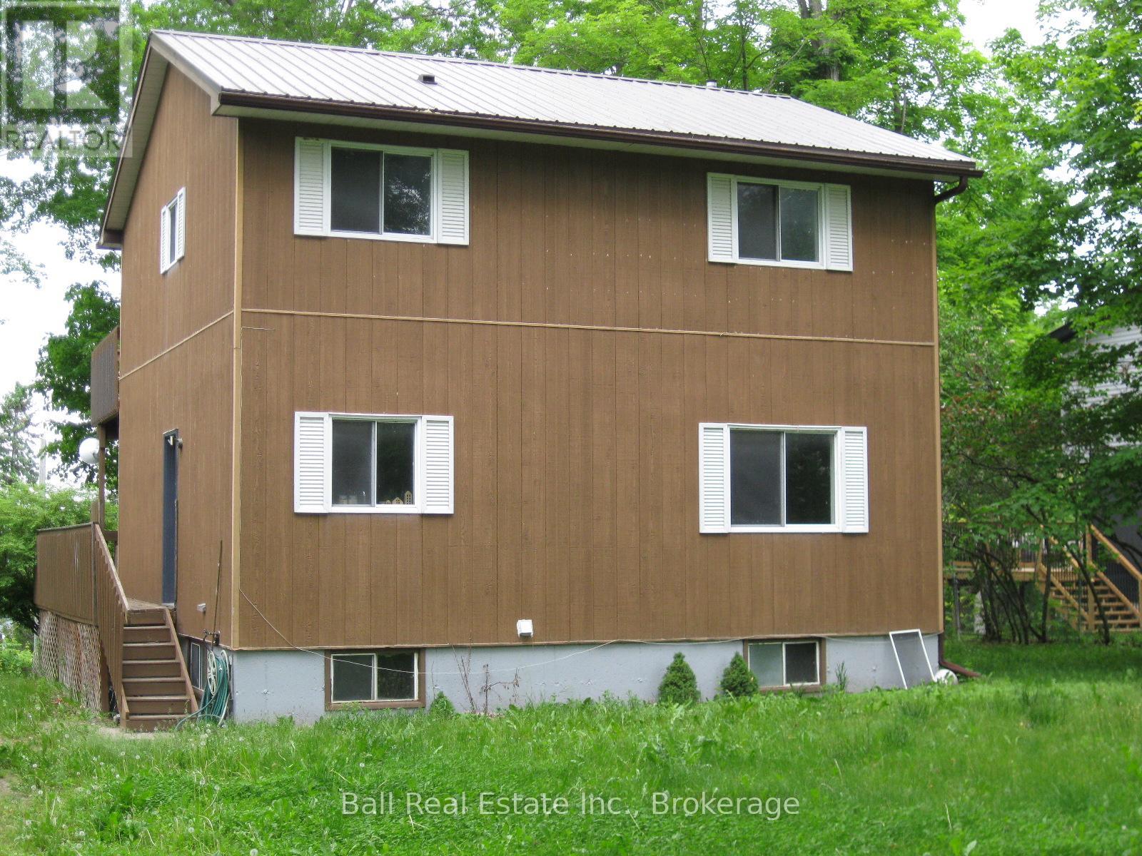 24 MAPLE RIDGE DRIVE - 2