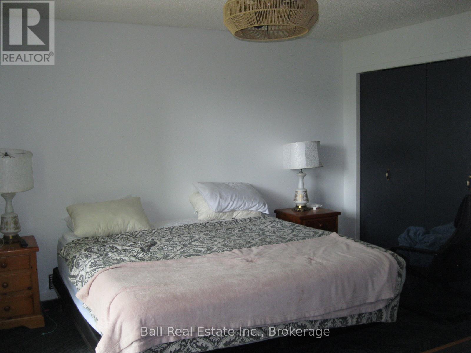24 MAPLE RIDGE DRIVE - 27