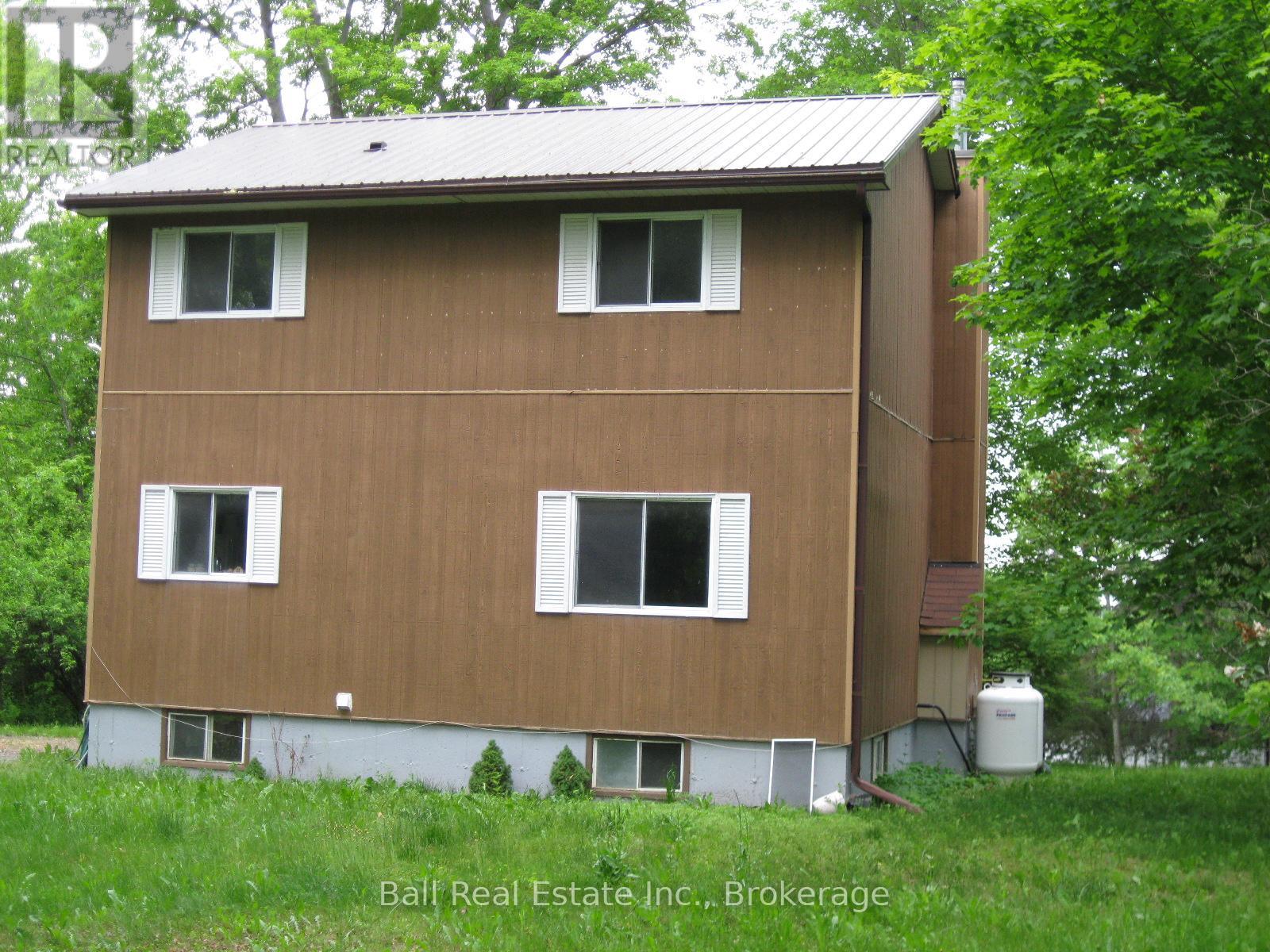 24 MAPLE RIDGE DRIVE - 3