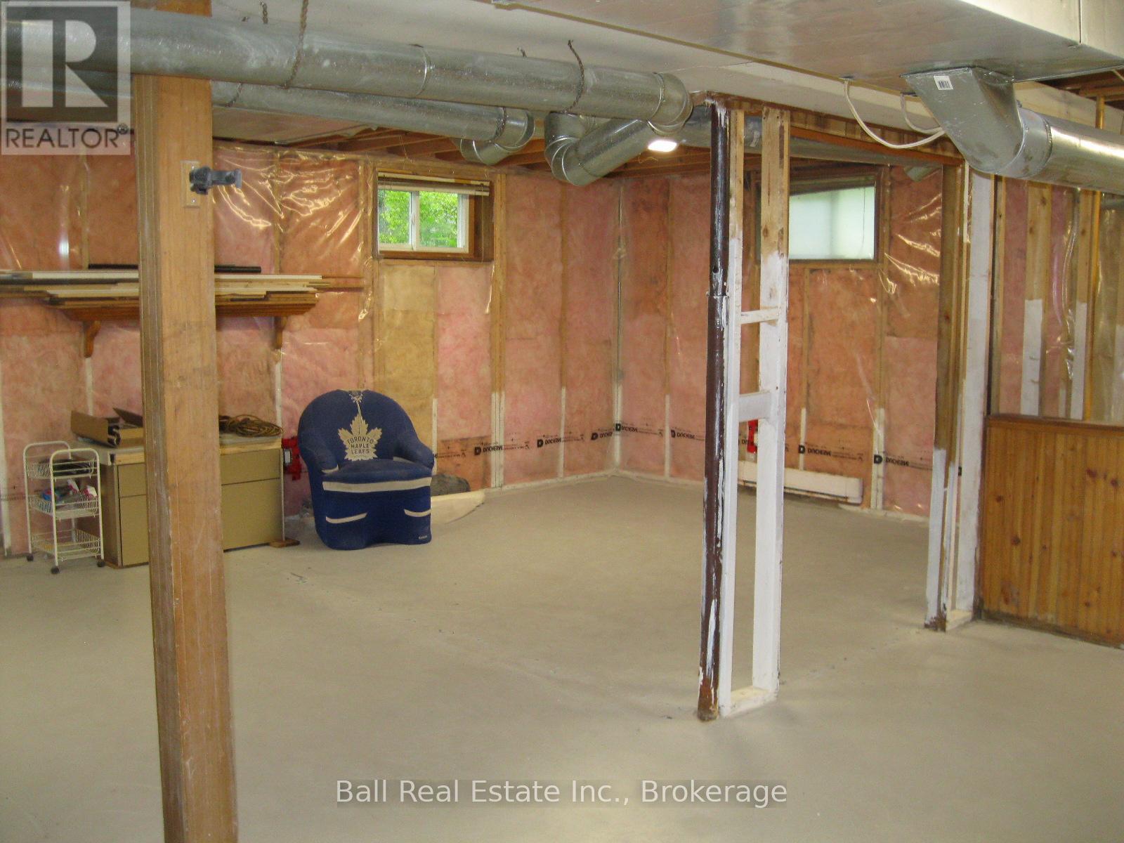 24 MAPLE RIDGE DRIVE - 38