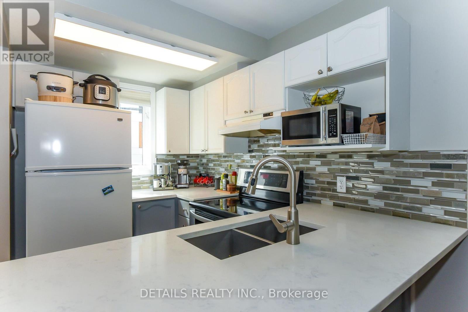 2 Bed, 2 Bath House for Sale in Ottawa – 158 FORWARD AVENUE, Ottawa – MLS# X13436026 - Image 10