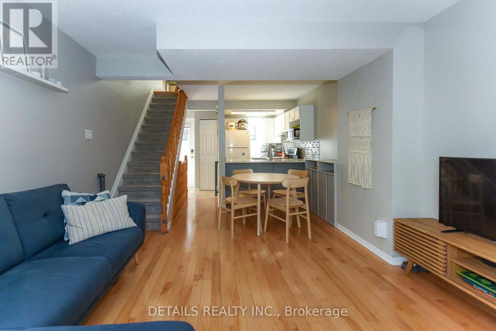 2 Bed, 2 Bath House for Sale in Ottawa – 158 FORWARD AVENUE, Ottawa – MLS# X13436026 - Image 14