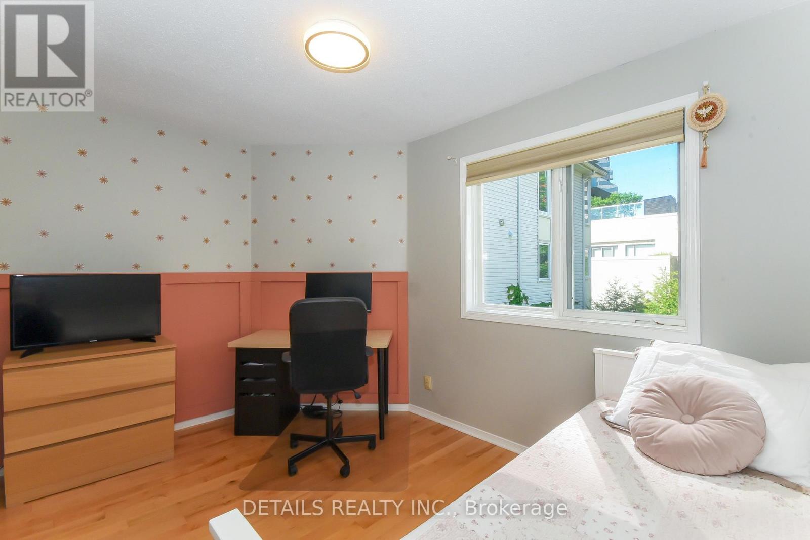 2 Bed, 2 Bath House for Sale in Ottawa – 158 FORWARD AVENUE, Ottawa – MLS# X13436026 - Image 24
