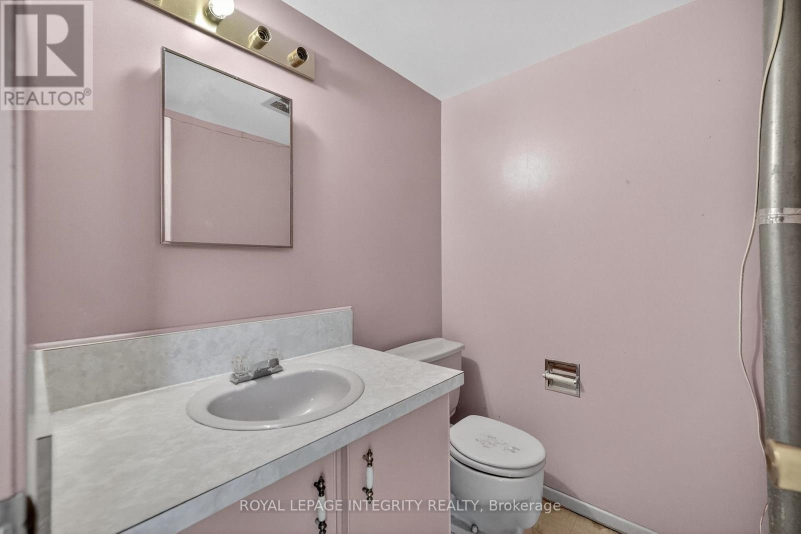 46 ST REMY DRIVE — photo 13 of 50