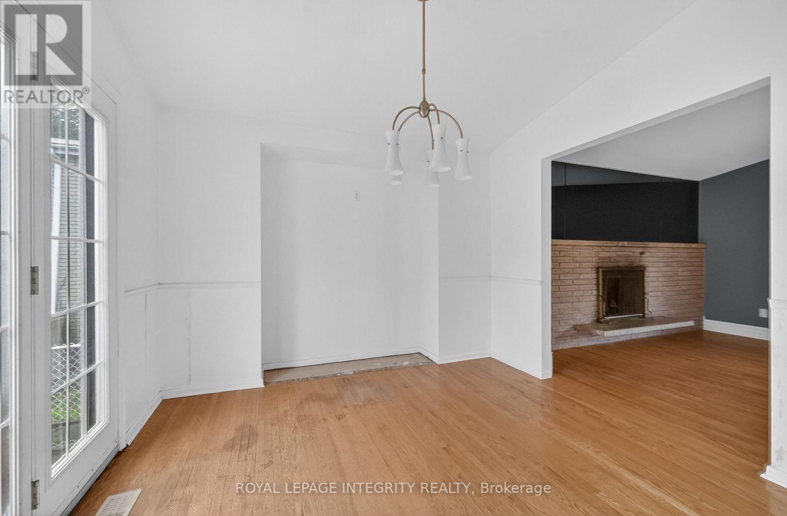 46 ST REMY DRIVE — photo 24 of 50