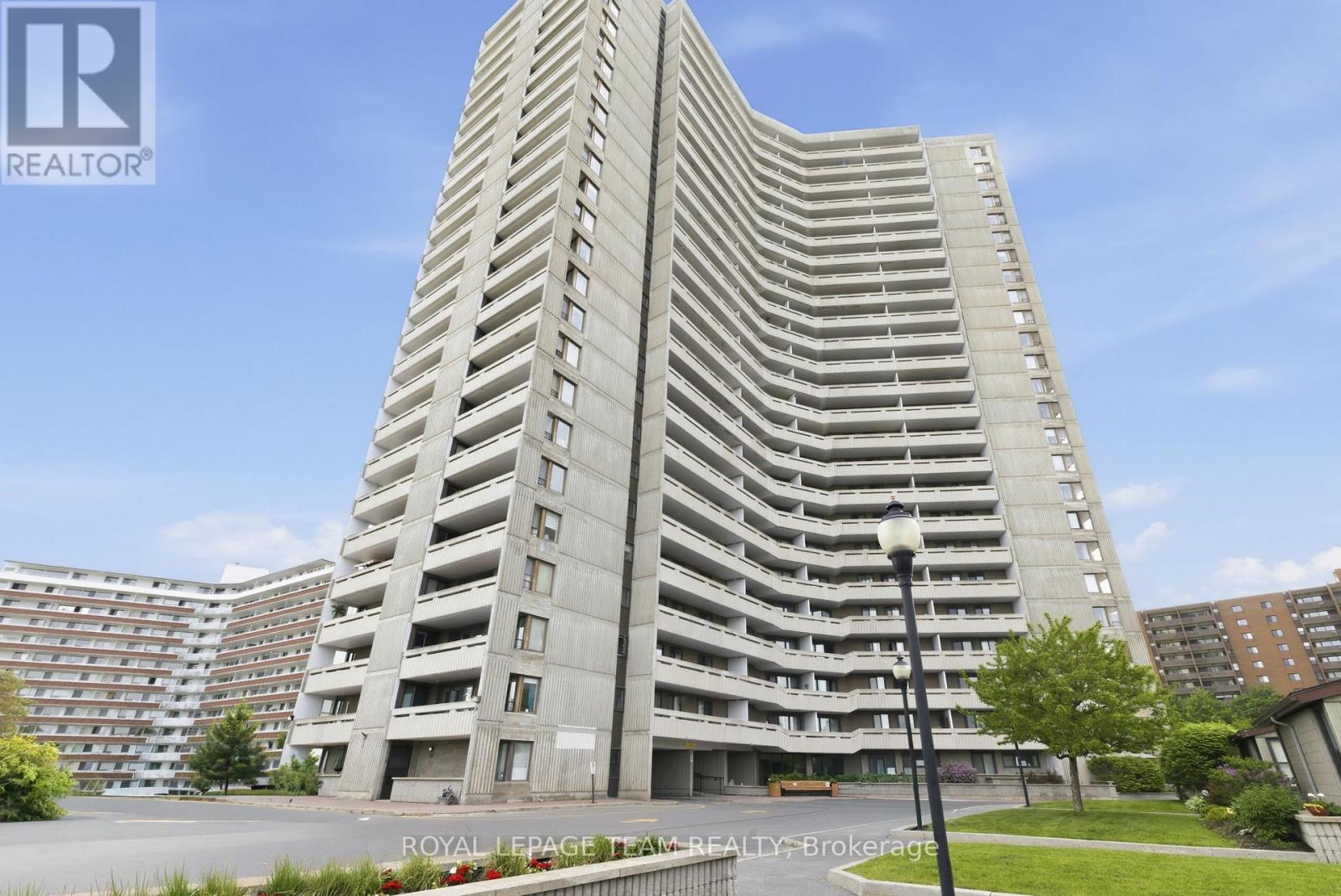 #507 1081 AMBLESIDE DRIVE - 1