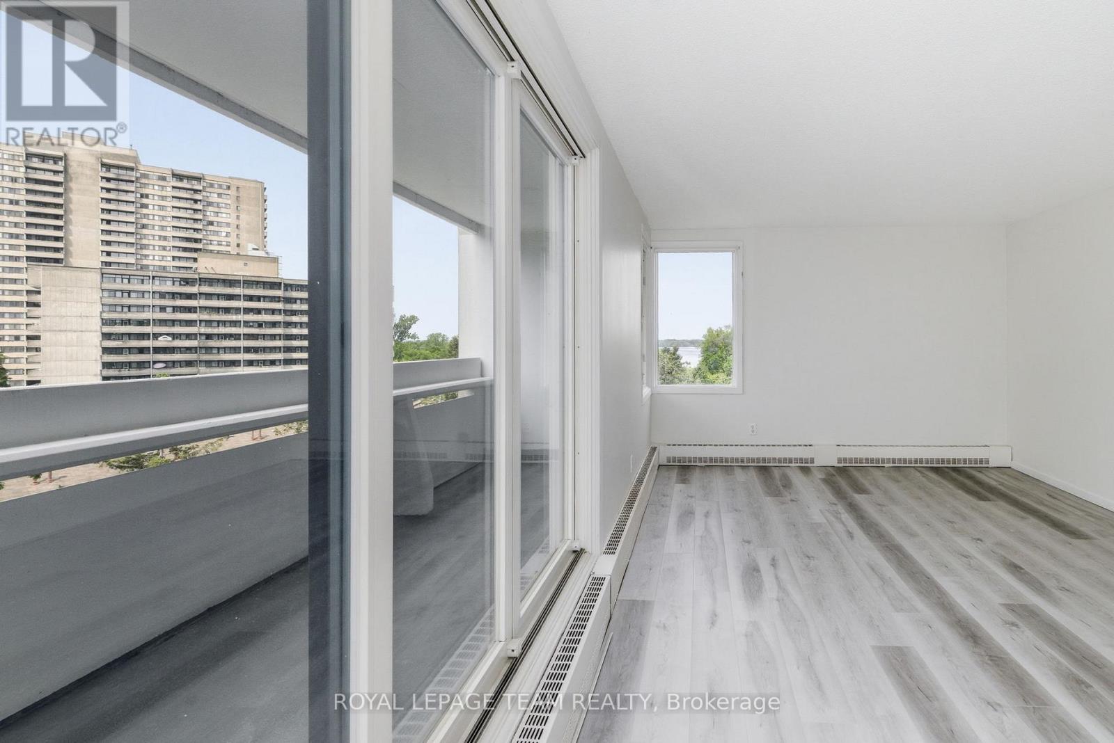 #507 1081 AMBLESIDE DRIVE - 15