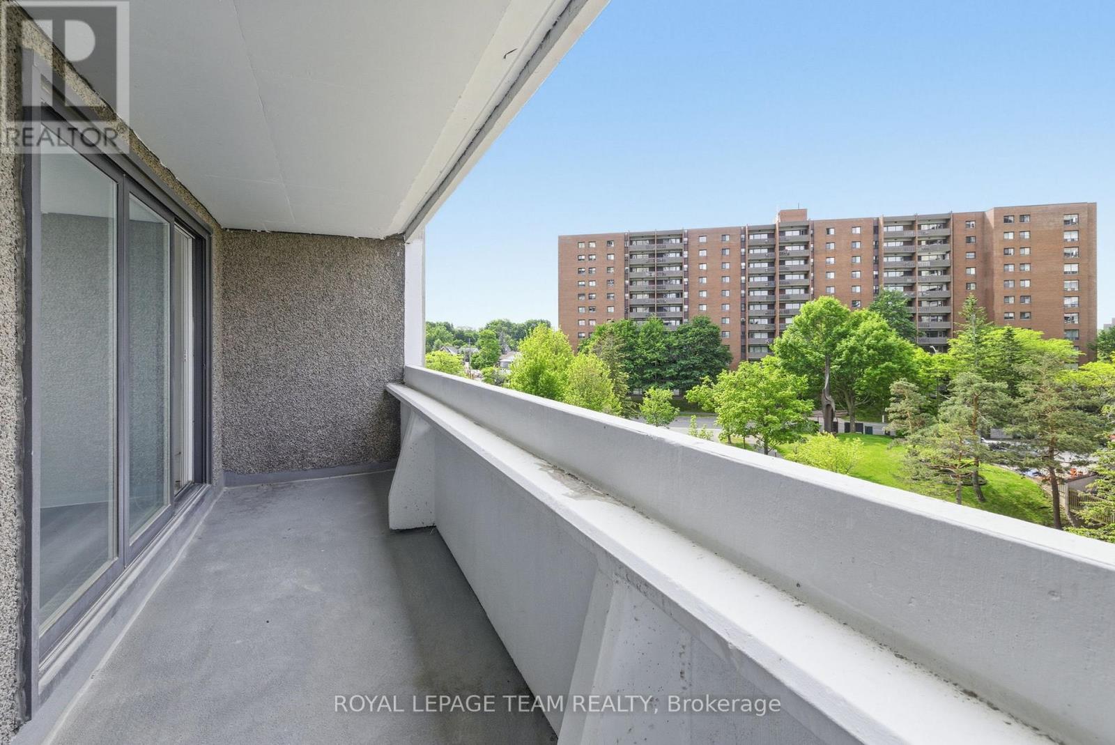 #507 1081 AMBLESIDE DRIVE - 23