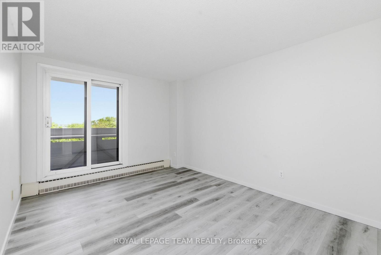 #507 1081 AMBLESIDE DRIVE - 27