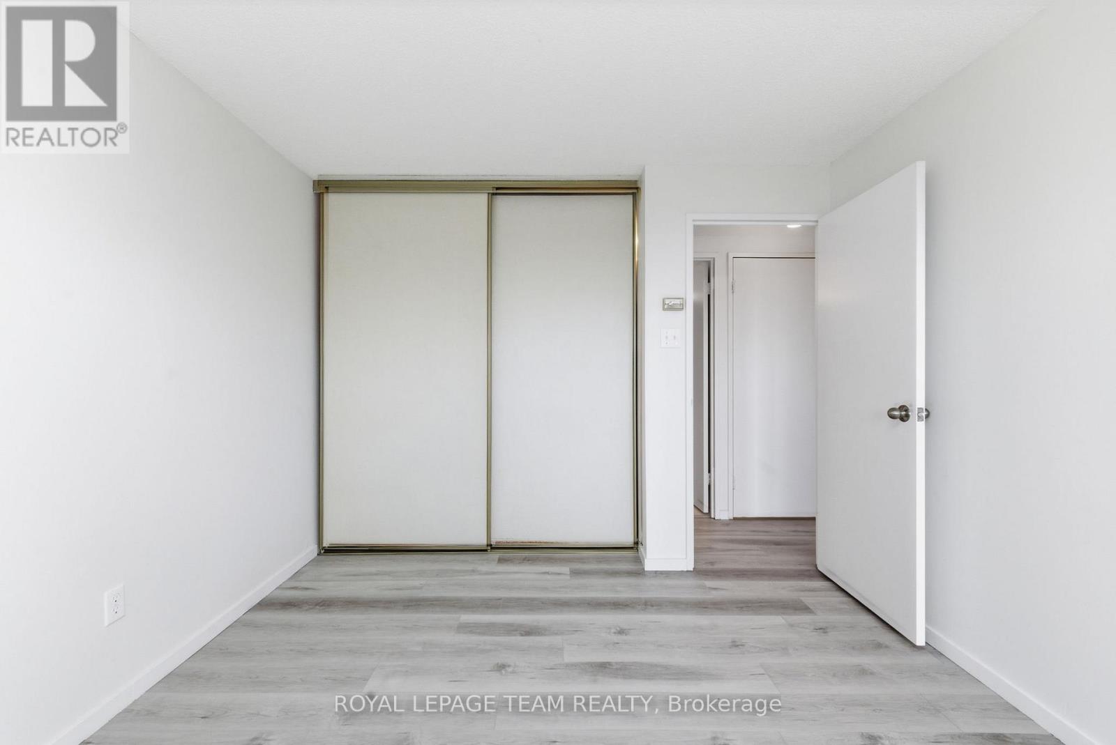 #507 1081 AMBLESIDE DRIVE - 29
