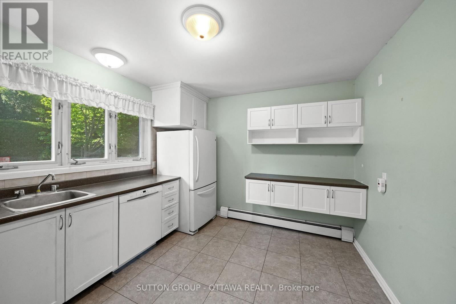 147 BANNING ROAD — photo 12 of 43