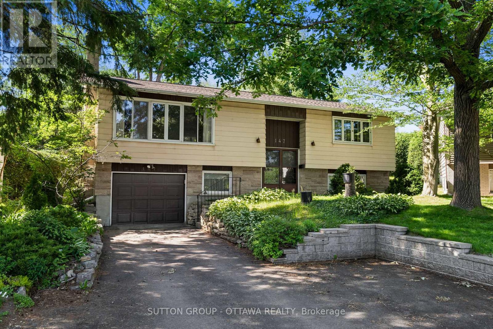 147 BANNING ROAD — photo 3 of 43