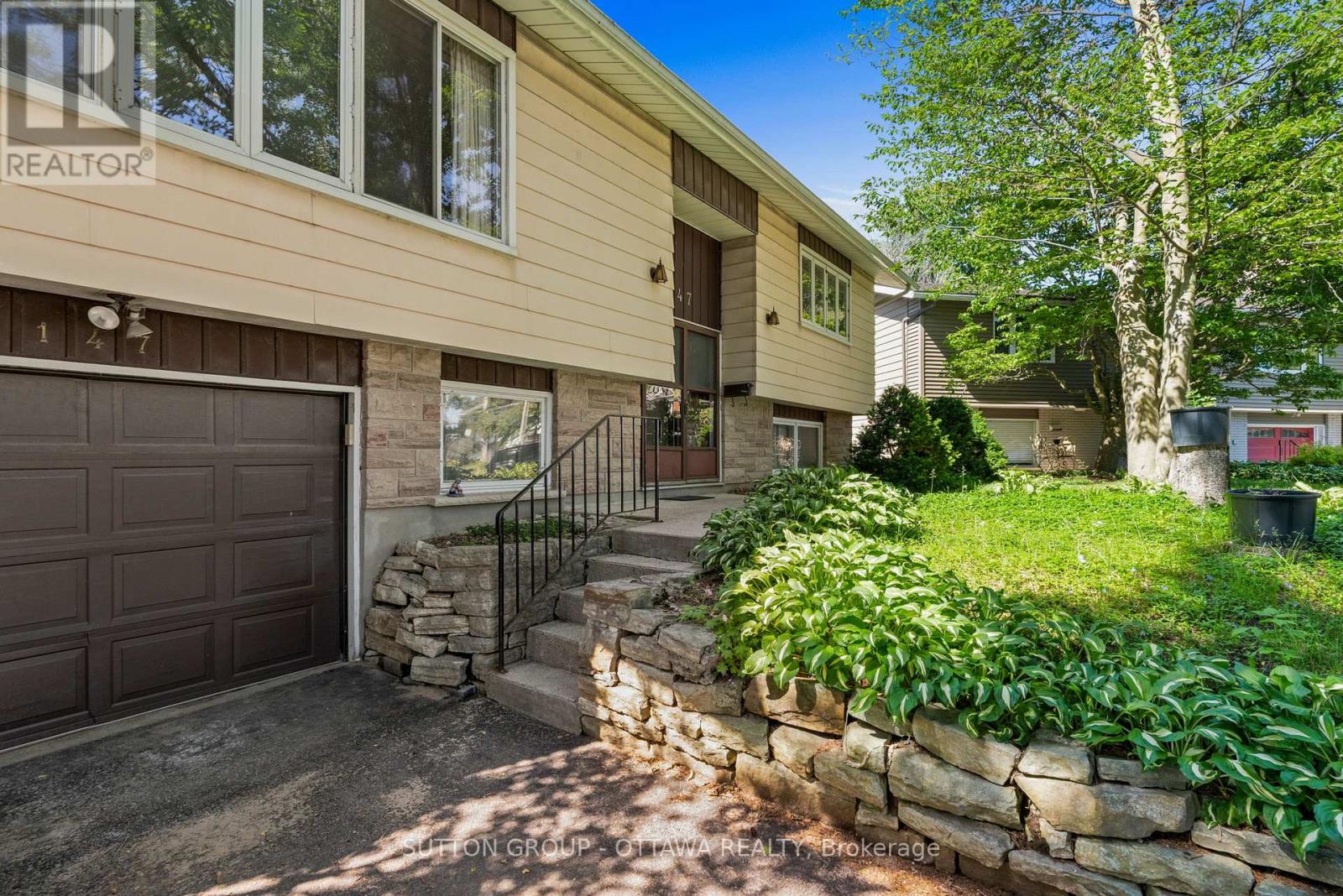 147 BANNING ROAD — photo 4 of 43