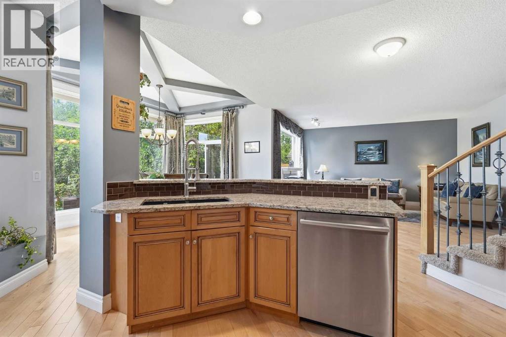347 Mt Douglas Green SE — photo 17
