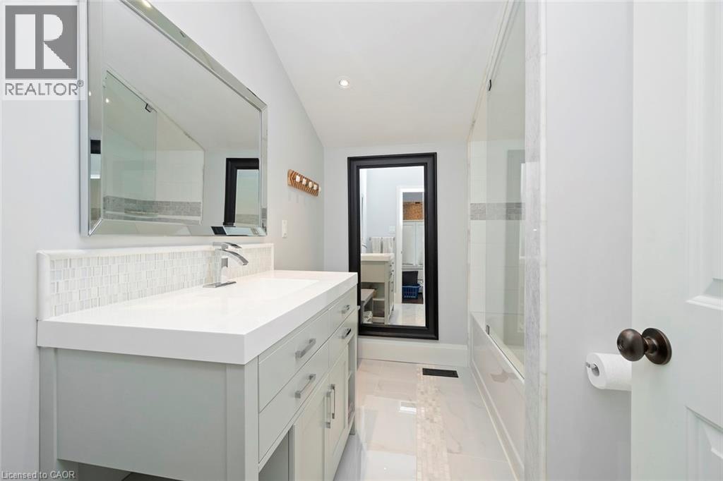 58 CENTRAL Drive - 32