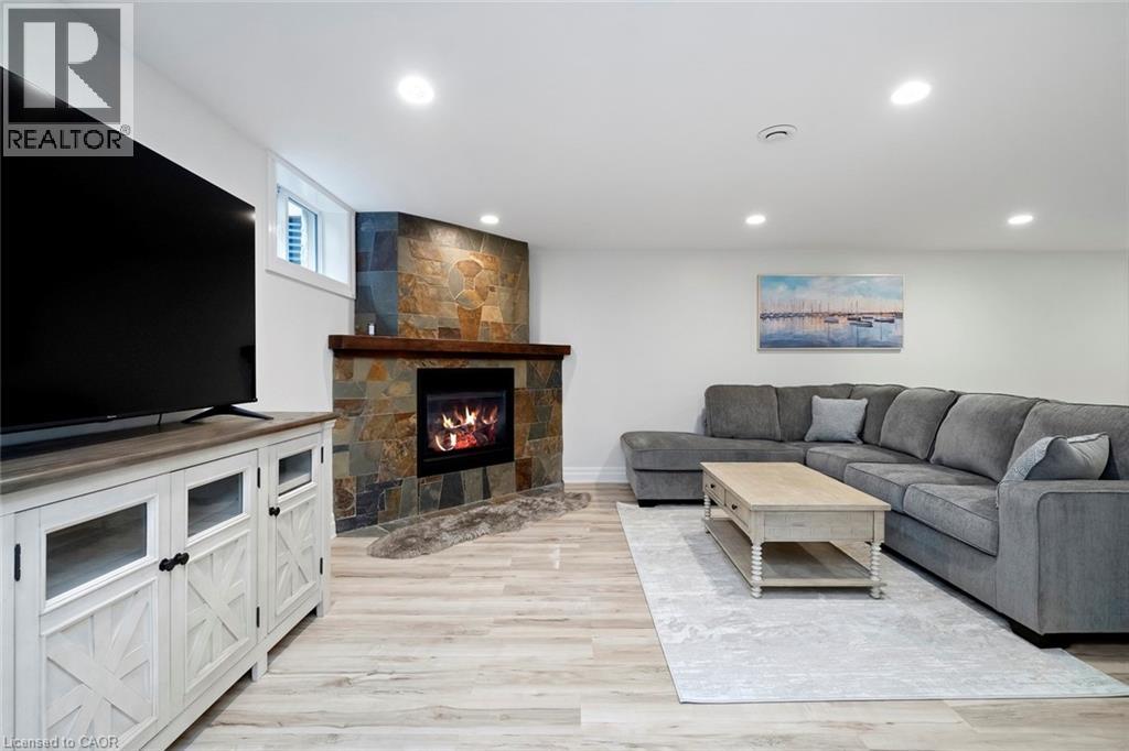 58 CENTRAL Drive - 39