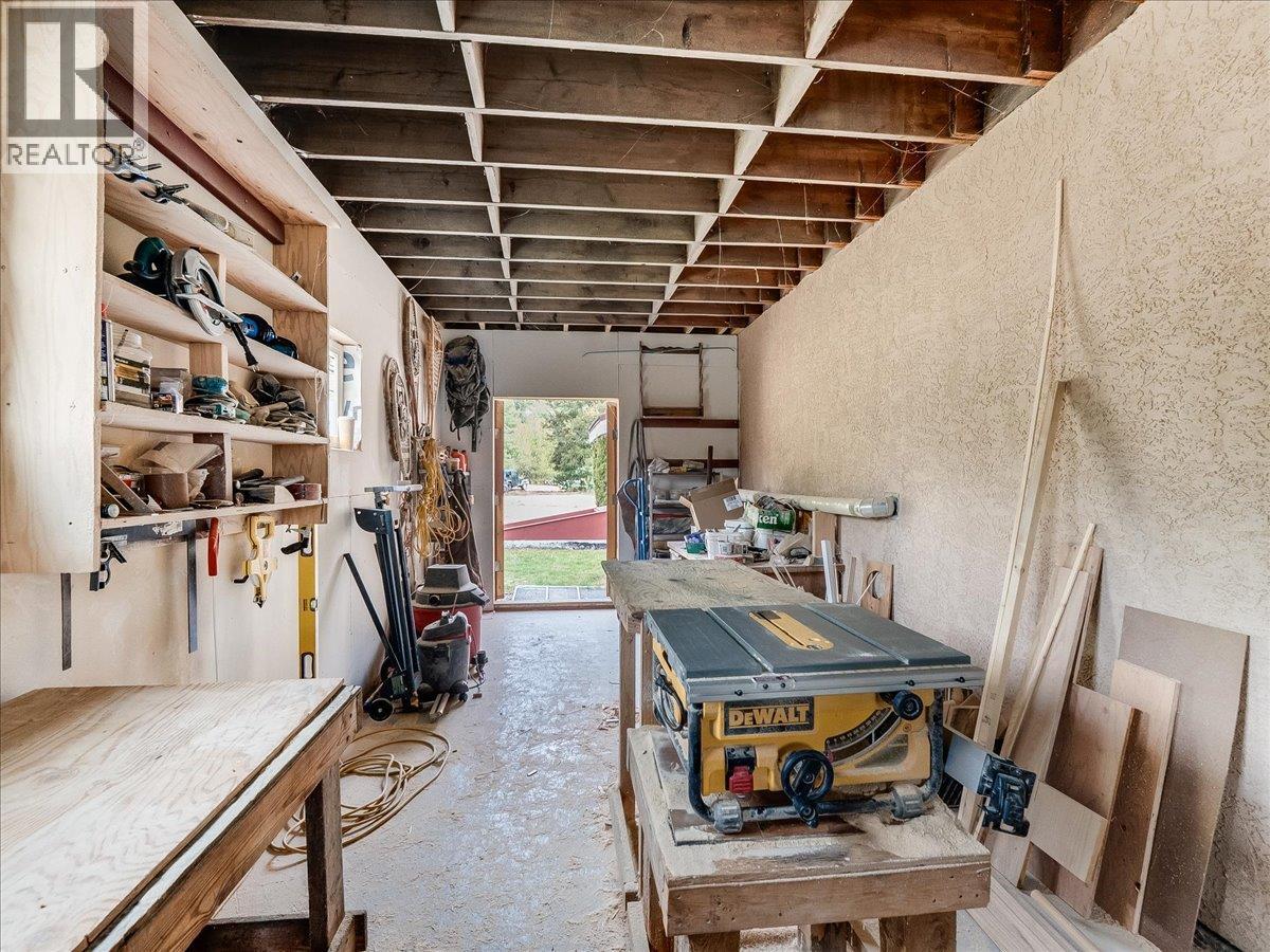 786 PRAIRIE Road - 55