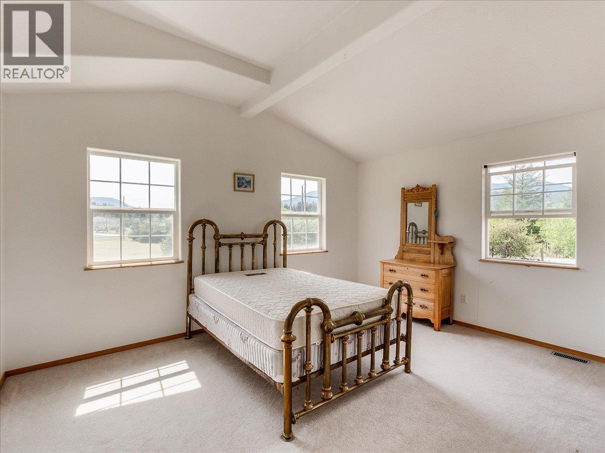 786 PRAIRIE Road - 42