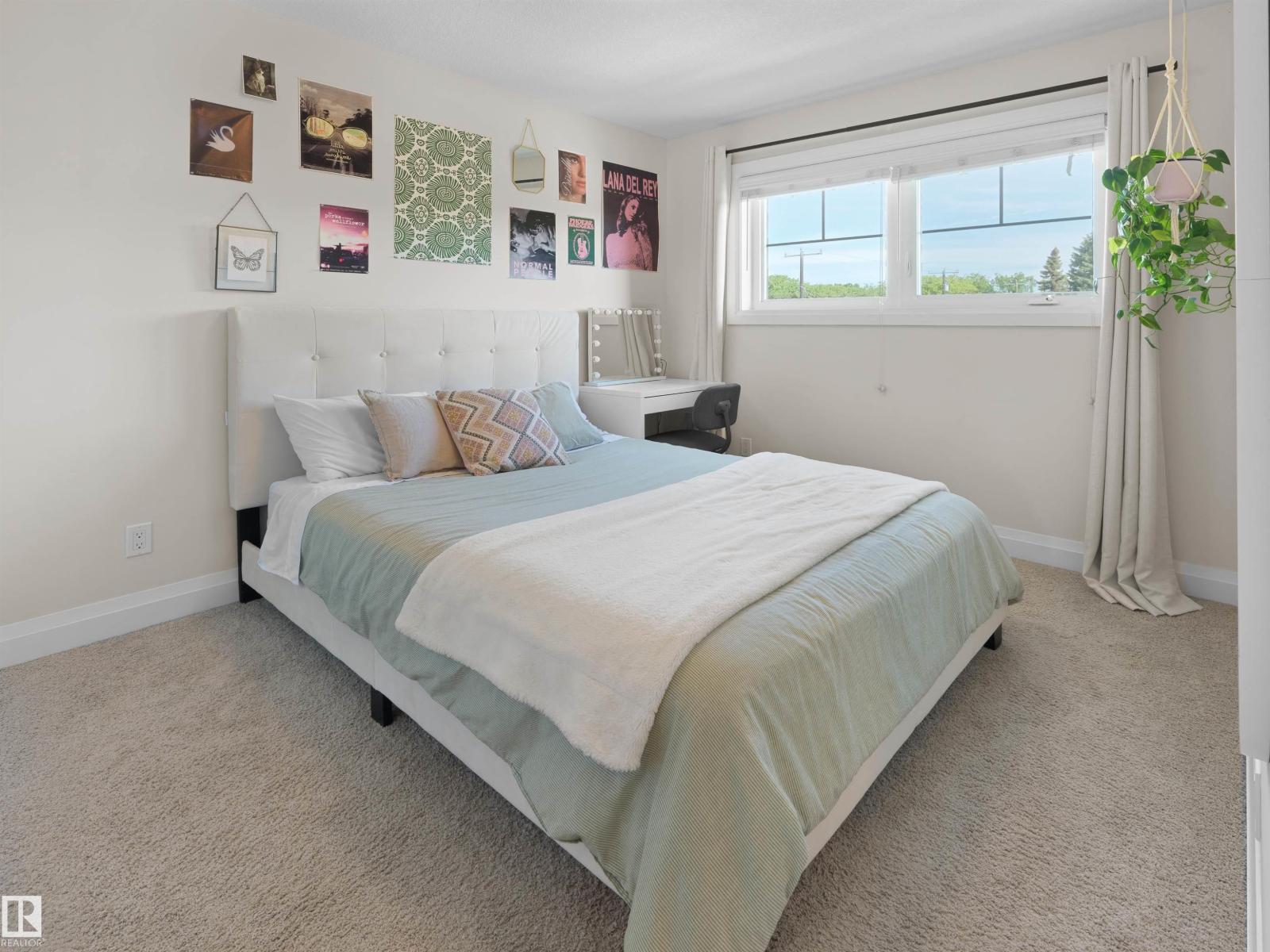 10607 62 AV NW - 16