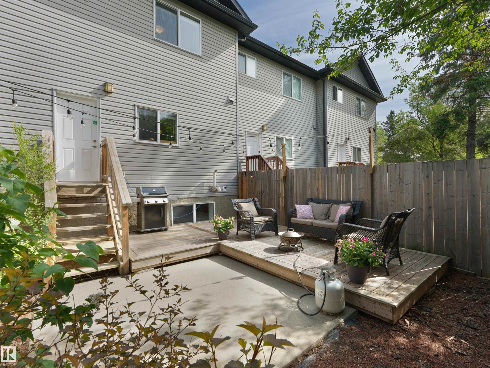 10607 62 AV NW - 24