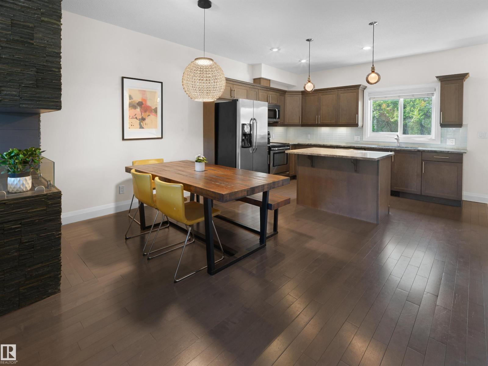 10607 62 AV NW - 8
