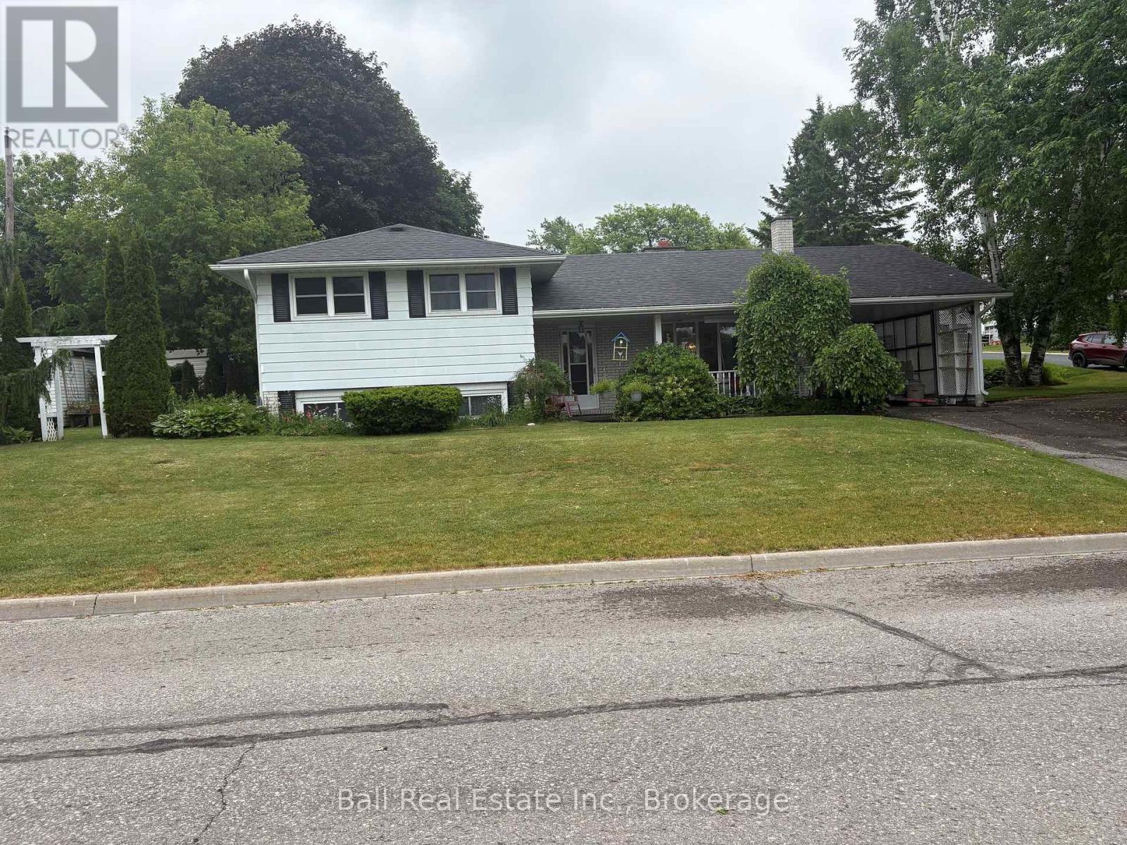 220 IRETON STREET - 2