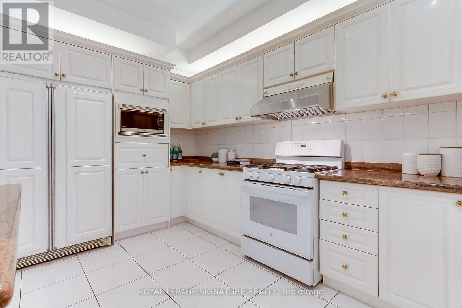 70 GRAYDON CRESCENT - 14