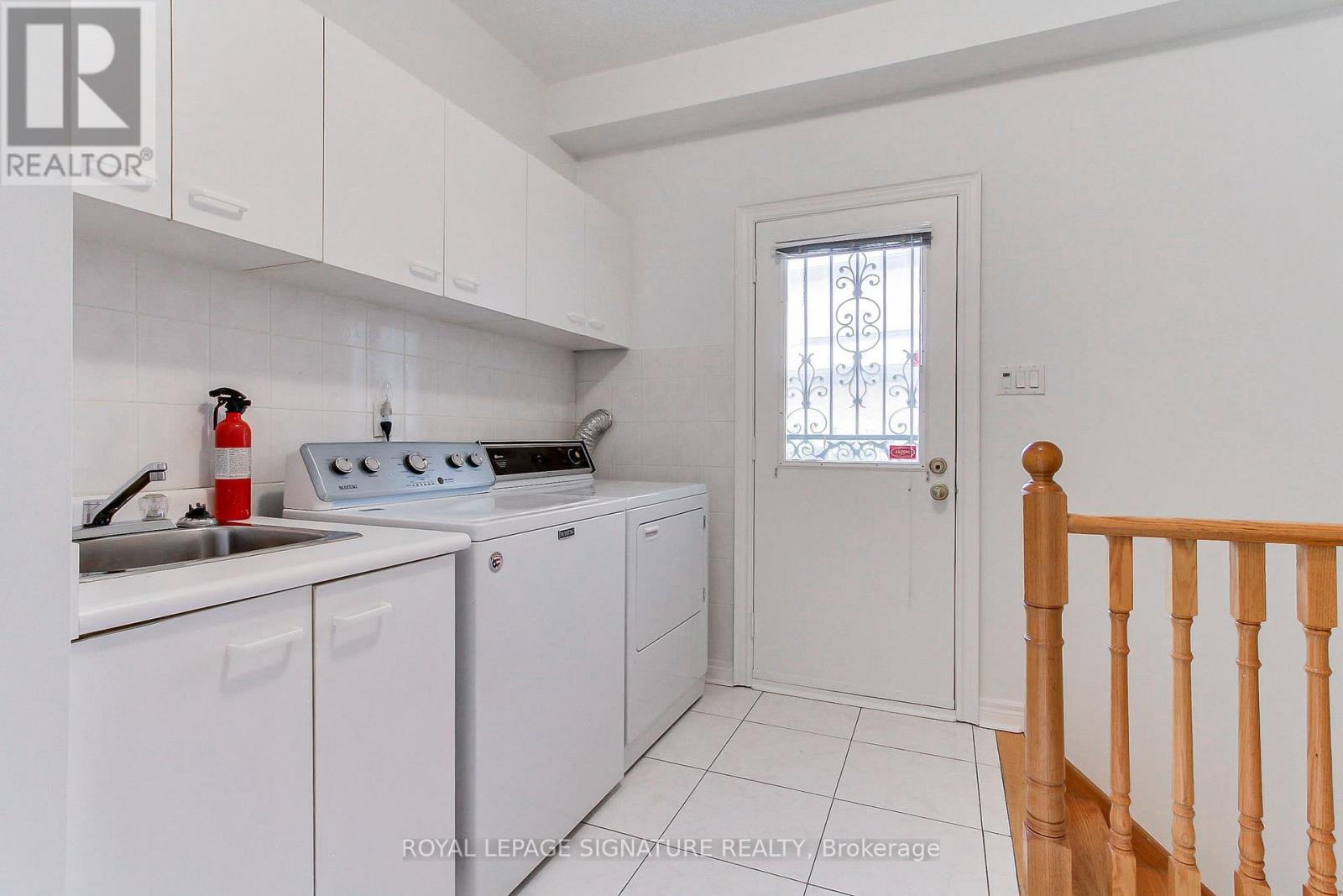 70 GRAYDON CRESCENT - 25