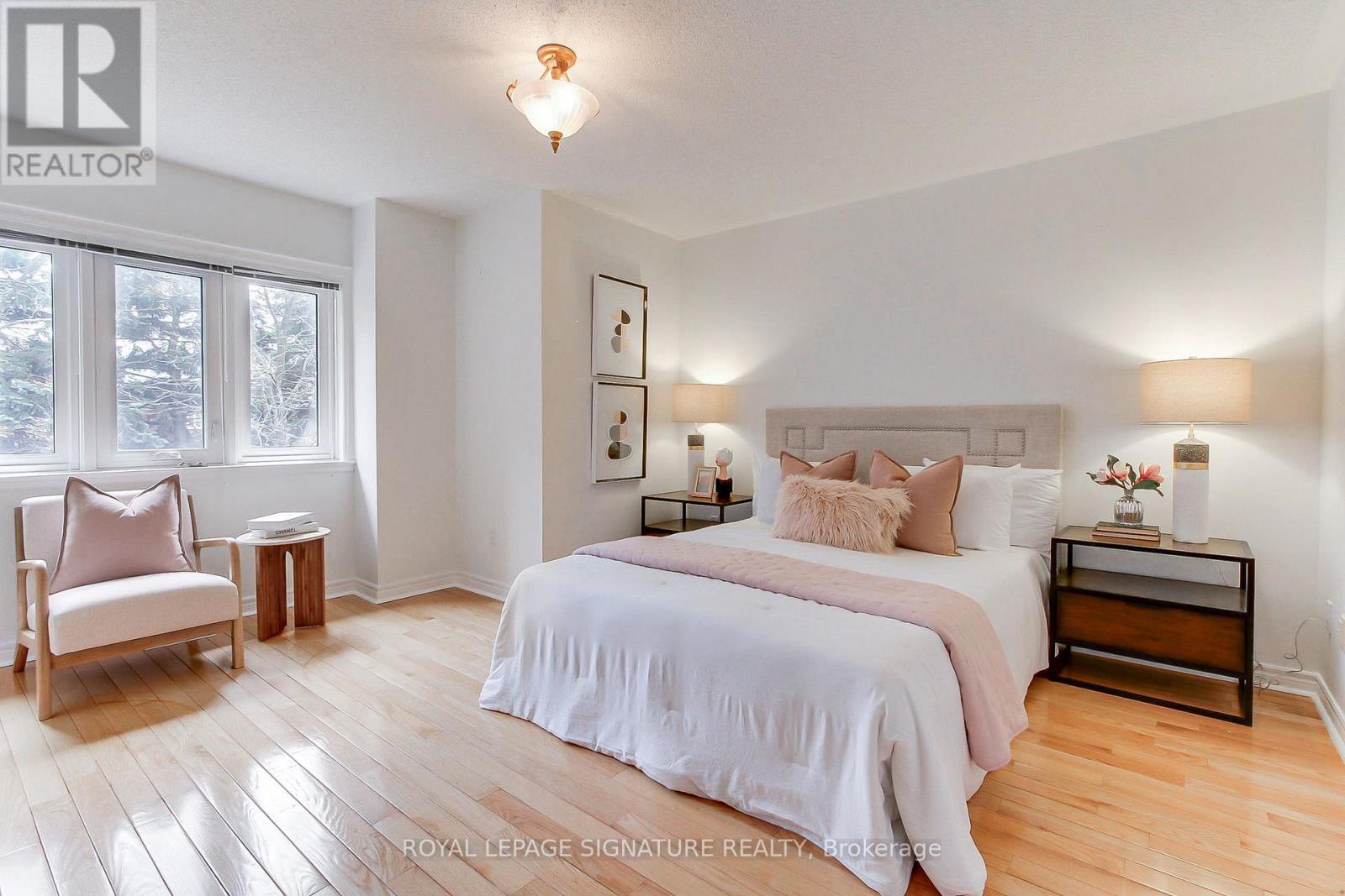 70 GRAYDON CRESCENT - 36