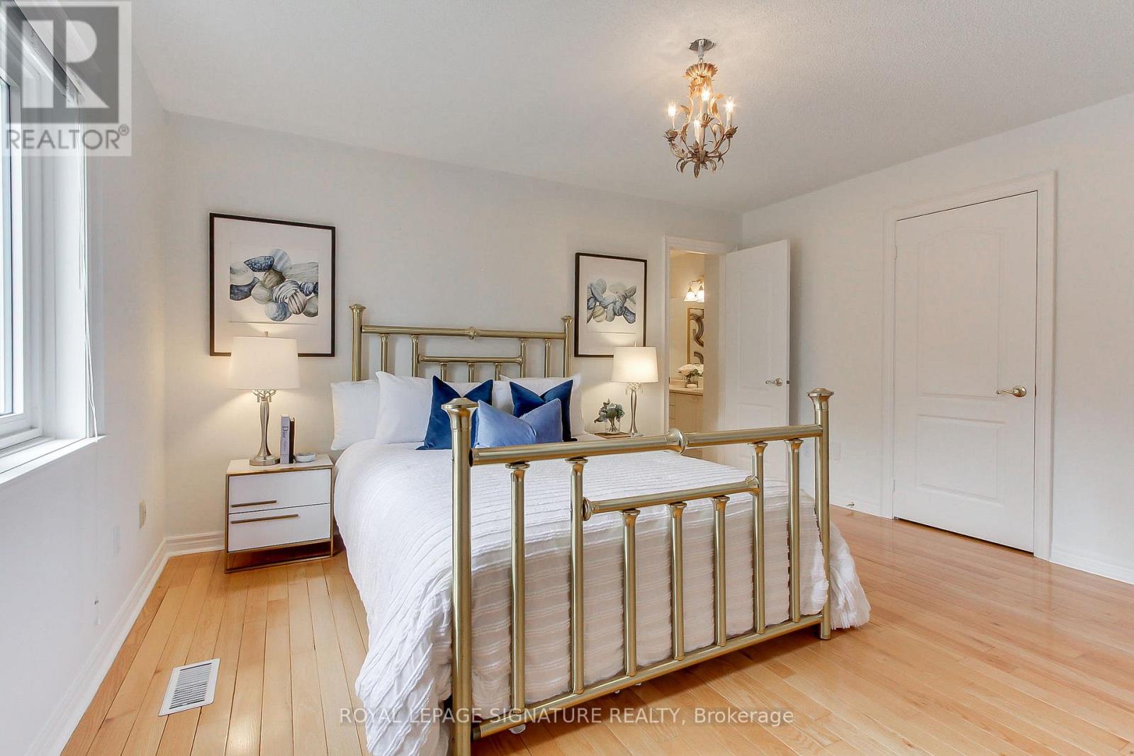 70 GRAYDON CRESCENT - 43