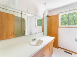 377 Main Street, Oakbank, MB R5N0N9 Photo 23