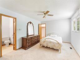 377 Main Street, Oakbank, MB R5N0N9 Photo 32