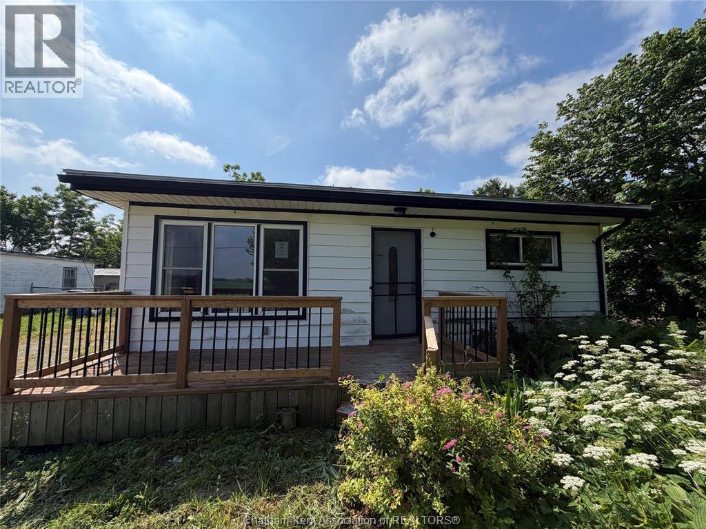 656 MCNAUGHTON AVENUE East - 1