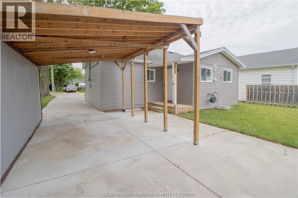 35 BERRY STREET - 8