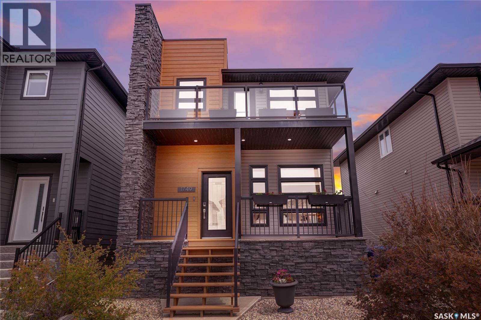 1749 11th AVENUE NW - photo 2