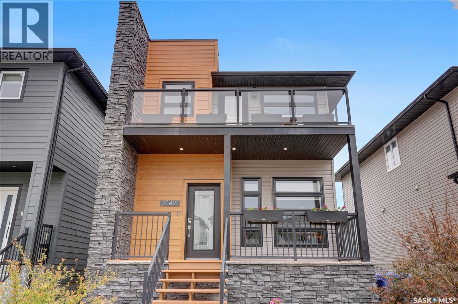 1749 11th AVENUE NW - photo 3