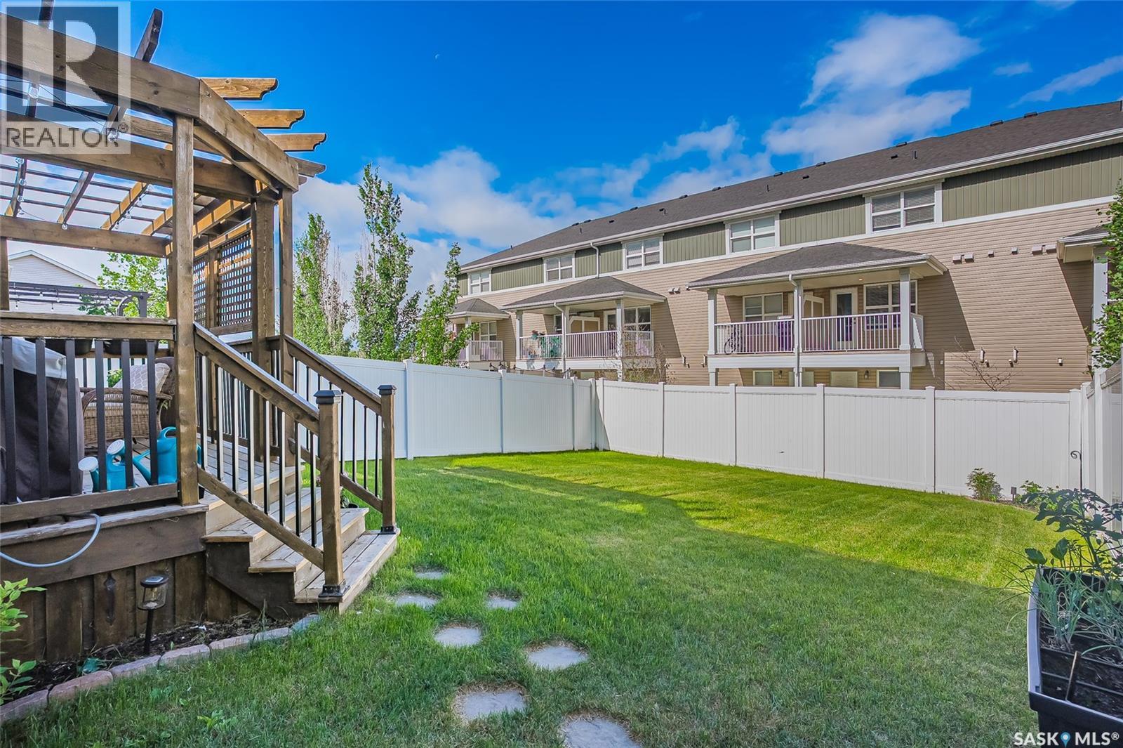 1057 Kolynchuk CRESCENT - photo 5