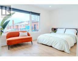 16 Habibi Lane, Toronto, ON M6E1N1 Photo 14
